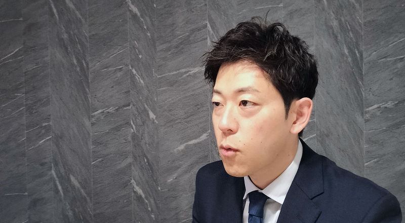 日浦さんインタビューカット